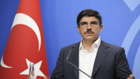 أقطاي للمسؤولين السعوديين: هذا هو الفرق بين الحظر والمقاطعة