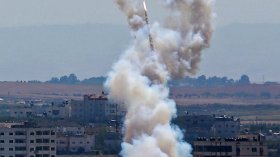 صواريخ المقاومة تجبر نتنياهو على قطع خطابه (فيديو)