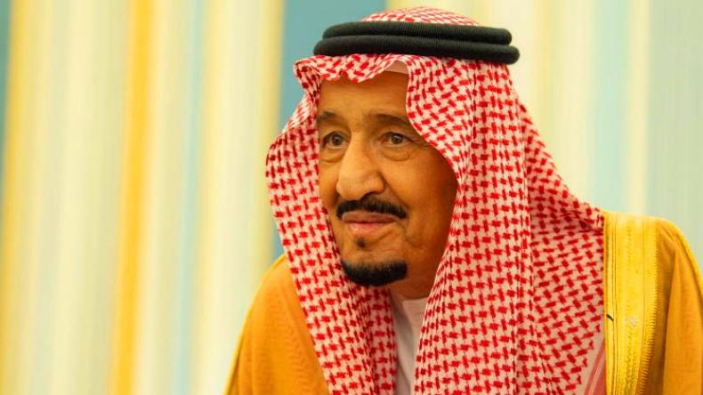 الملك سلمان يستقبل مديرة المخابرات الأمريكية (صور)