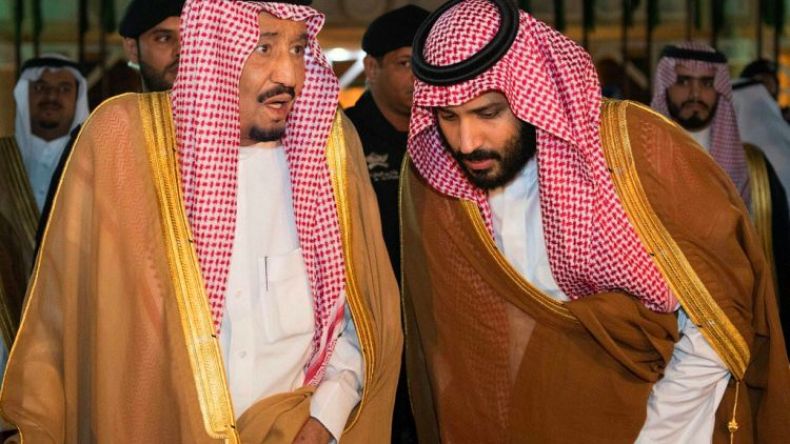 مؤشرات على توسع الصدع بين الملك السعودي ونجله