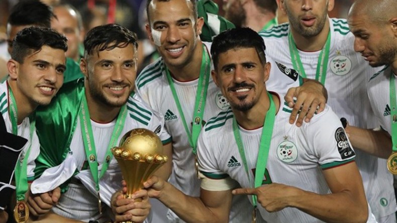 مواطنون يطلقون أسماء نجوم المنتخب على مواليدهم الجدد