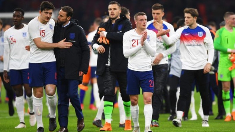 لاعب إنجليزي يدفع 8 آلاف أورو للحارس الشخصي في المونديال