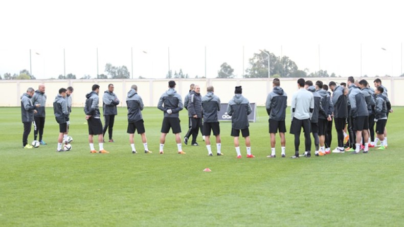 ماجر يستغني عن براهيمي وسليماني