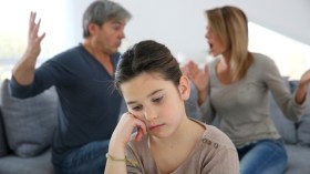 التشكيك في النسب يفجر العائلات بسبب “الخيانة”