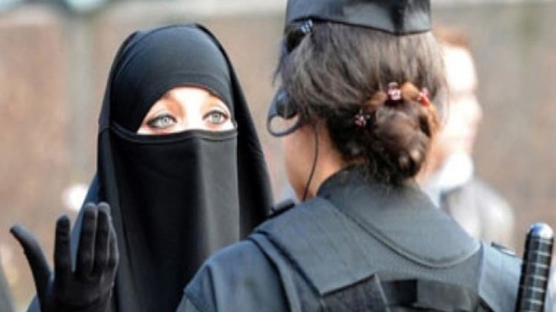 أما زالت فرنسا تحارب النقاب!