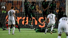 لهذه الأسباب فشل “الفراعنة” ونجح “المحاربون” في الوصول إلى نهائي “الكان”