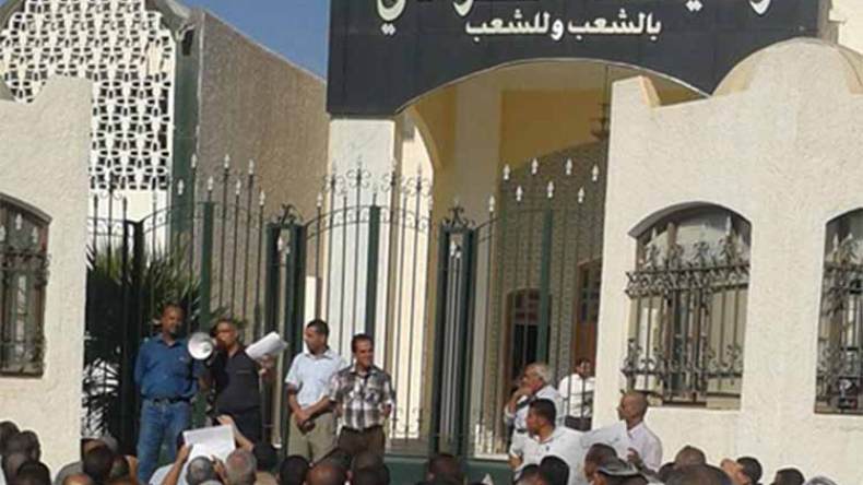 ممونو الإدارات العمومية مستاؤون من تأخر تأشيرة فواتيرهم بالوادي