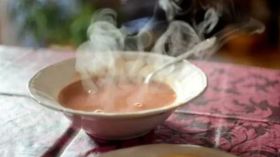 هل تعلمين.. الطعام الساخن ينقص الوزن!