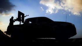 116 قتيلاً حصيلة الهجوم على معسكر للجيش اليمني