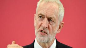 مسؤول إسرائيلي يتهم زعيم حزب العمال البريطاني بمعاداة السامية