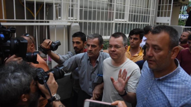 واشنطن تنفي توصلها لاتفاق مع تركيا لاطلاق سراح القس