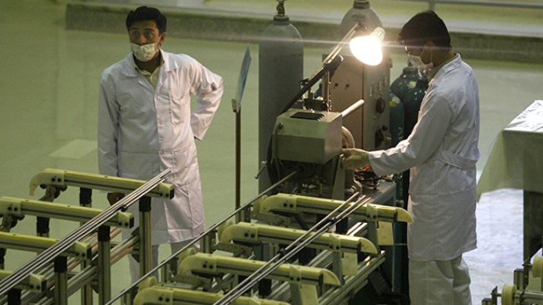 إيران تعلن رفع نسبة تخصيب اليورانيوم