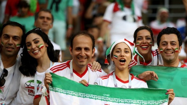 أنصار منتخب إيران و”غزوة الشاورما”!