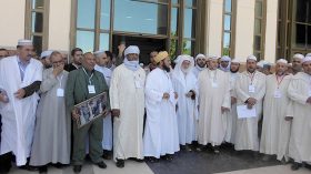 احتجاج الأئمة.. حق على أمة