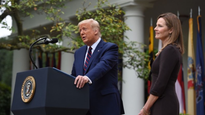 ترامب يختار إيمي كوني لعضوية المحكمة العليا