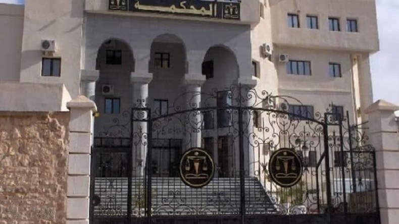 تبرئة خمسة متهمين بحمل الراية الأمازيغية