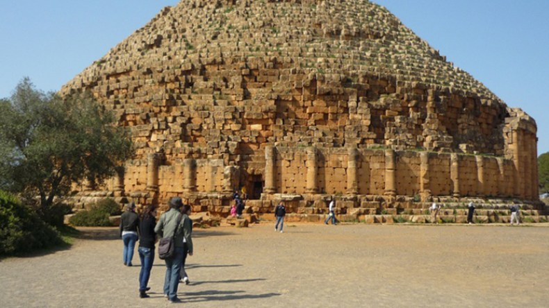 جمعية مدغاسن تندد بالتخلي عن مشروع الترميم الممولة من الاتحاد الأوروبي