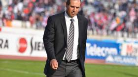 الأزمة داخل مولودية وهران أعمق بكثير من رحيل أو بقاء الزاكي