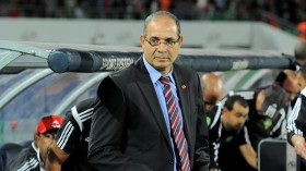 بادو الزاكي الإثنين بوهران للشروع في عمله مع الحمراوة