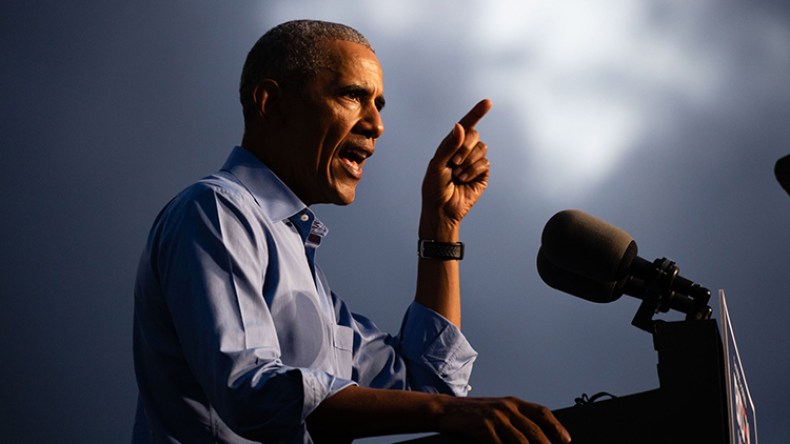 غواصة الأثرياء وقارب المهاجرين… أوباما يقارن (فيديو)