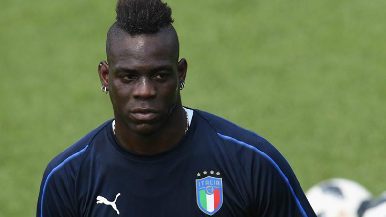 الدوري الأميركي يدعو بالوتيلي للانضمام إليه