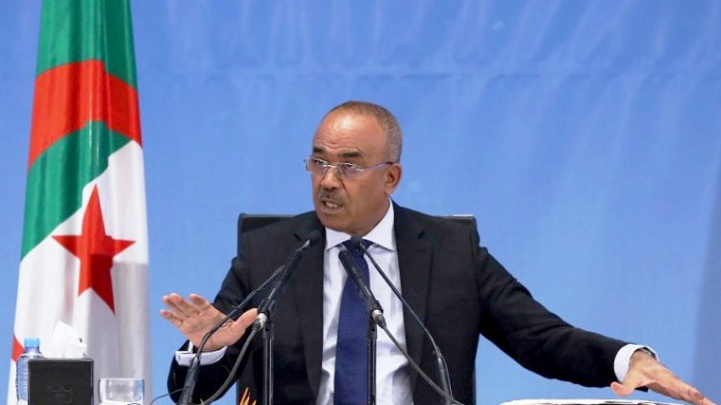 ضعوا أيديكم في يد الدولة ولا تخافوا من مرض الإدارة