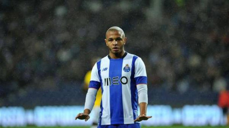 براهيمي يُطالب إدارة بورتو بِضبط لقاء للتفاوض حول مستقبله