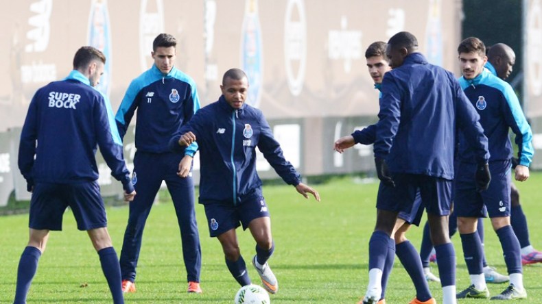 براهيمي قد يغيب عن جولة رفع ستار بطولة البرتغال