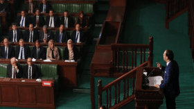 برلمان تونس يمنح الثقة لوزراء جدد بحكومة الشاهد