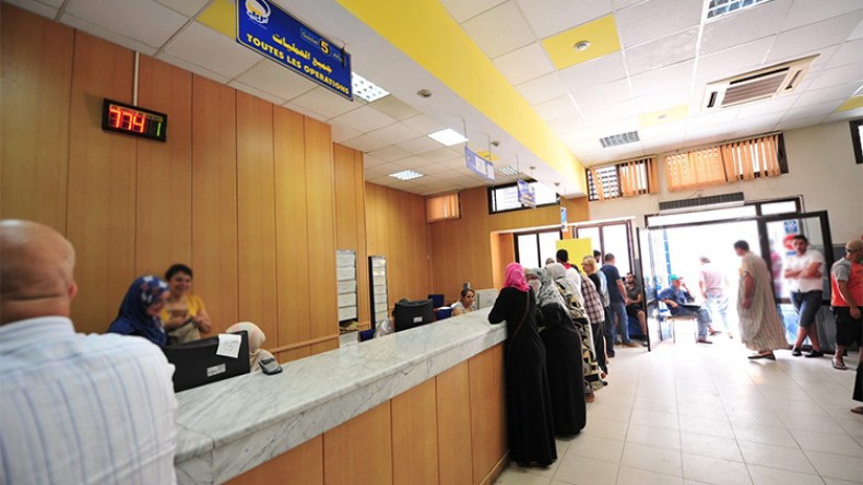 حبس مفتشة وأربعة رؤساء مكاتب بريد ببلعباس