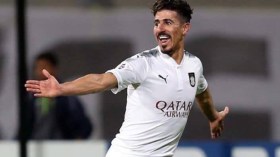 بونجاح ينال جائزة الهداف ويتنافس على جائزة أفضل لاعب