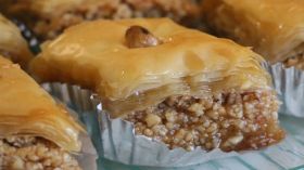 بقلاوة بعجينة الفيلو