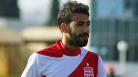 رئيس الإفريقي ينهي مشكل بلخيثر بتسوية مستحقاته العالقة