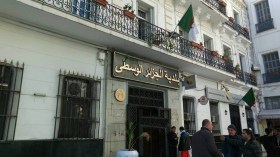 قاطنو “الضيق” ببلدية الجزائر الوسطى ينتفضون على أوضاعهم