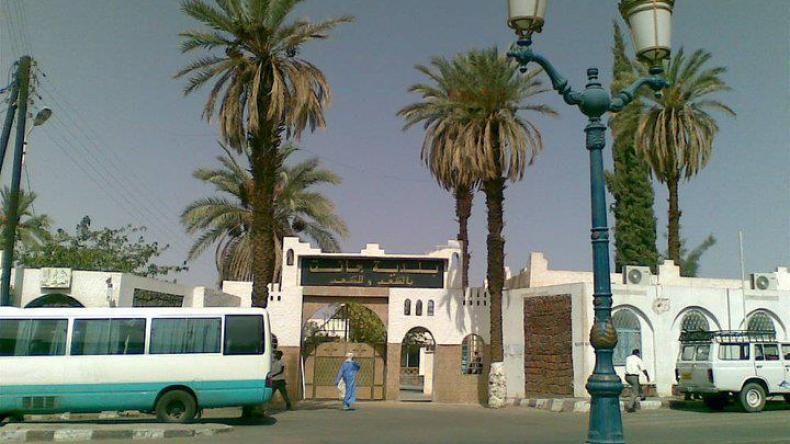 العمال المتعاقدون بابتدائيات جانت دون أجور منذ شهور