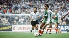 بلومي يزيد الرقم 10 أناقة