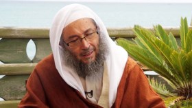 “على المسؤولين تعلم أدب الحديث في الدين”