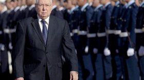 السلطة والمعارضة متفقتان على التوافق.. فلماذا غاب الحل؟