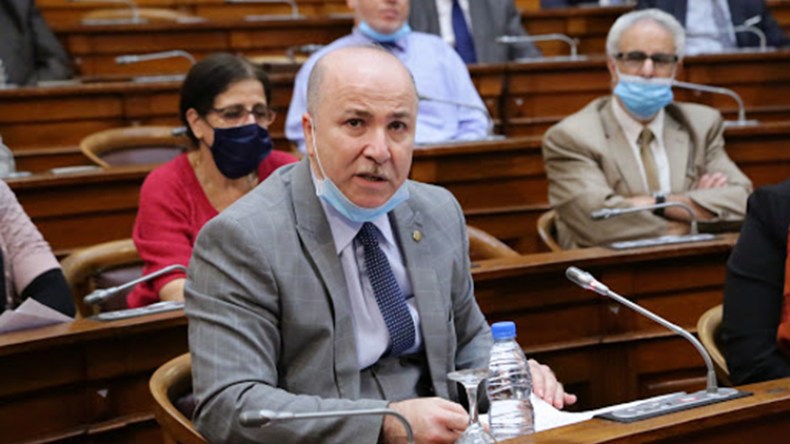 بن عبد الرحمان: مشروع قانون المالية يأتي في ظروف “استثنائية”