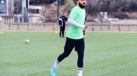 رئيس الزمالك يقلل من شأن بن عيادة بعبارة “مين ده؟”