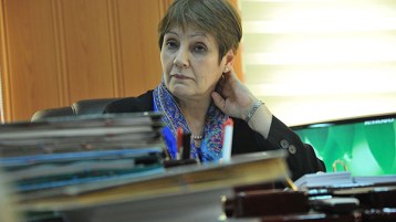 عن مراجعة مناهج ابن غبريط!