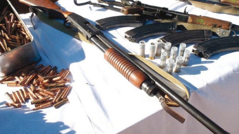 حجز بندقية صيد وخراطيش بعين البيضاء احريش بميلة