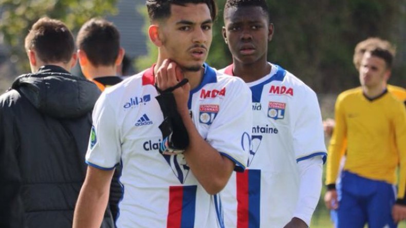 بهلولي يرفض مواصلة اللعب مع ليون الفرنسي