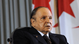 بوتفليقة يكلّف وزيري السكن والعمل بمناقشة ملفات المغتربين بفرنسا