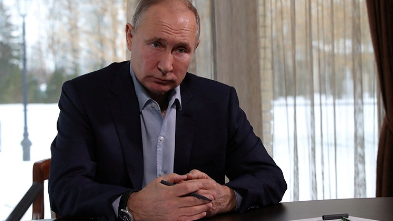بوتين يرد على مزاعم امتلاكه لقصر فاخر