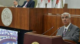 بن خلاف: المعارضة البرلمانية تساند بوحجة