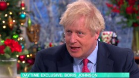 جونسون يعتذر عن مقال هاجم فيه المنقبات