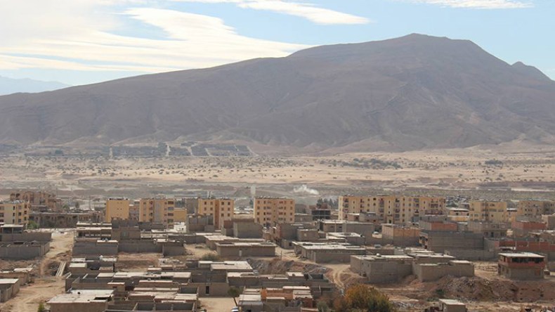 جمعية مكتتبي 80 مسكنا تساهميا ببوسعادة تُطالب بتدخل والي المسيلة