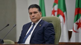 بوشارب نصب فخا لخصومه لكنه استسلم وخرج مطرودا