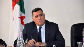 والي سوق اهراس ينهي مهام “مير” المراهنة ومسؤولين بلديين